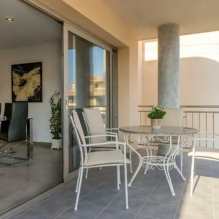 Apartment Cormes By Sunvillas Mallorca Port de Pollenca Exterior photo